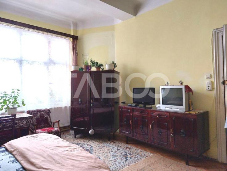 Garsoniera de vanzare la vila 36 mp gradina 89 mp str Dumitru Bagdazar