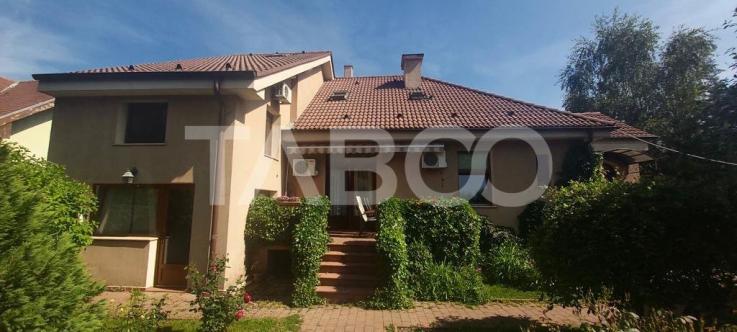 Casa 5 camere cu garaj si teren 961 mp de vanzare Sibiu zona Centrala