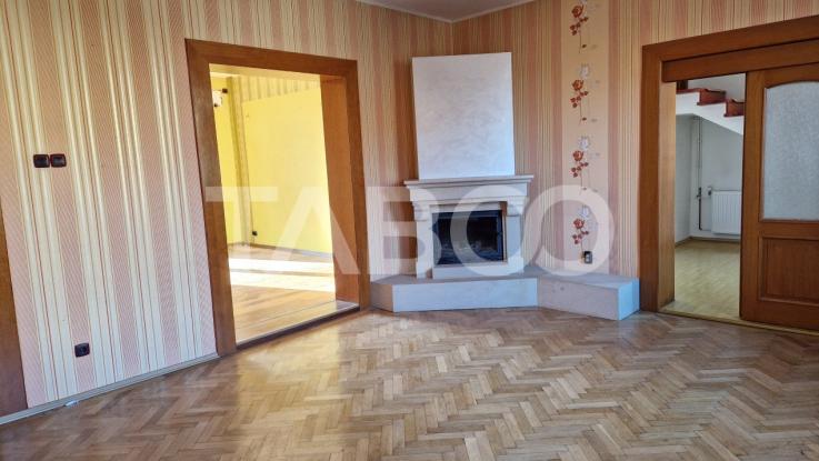 Casa 5 camere cu garaj si teren 961 mp de vanzare Sibiu zona Centrala