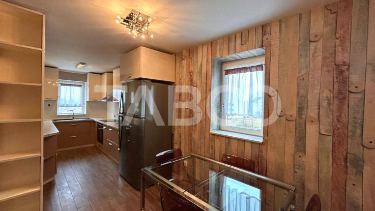 Apartament de vanzare cu 3 camere loc de parcare 2 bai balcon in Sibiu