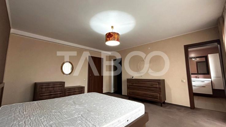 Apartament de vanzare cu 3 camere loc de parcare 2 bai balcon in Sibiu