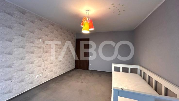 Apartament de vanzare cu 3 camere loc de parcare 2 bai balcon in Sibiu