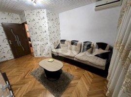 Apartament decomandat de vanzare cu 2 camere balcon boxa Vasile Aaron