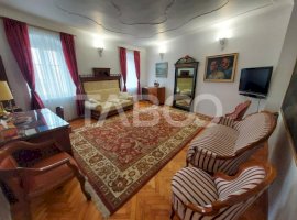 Apartament de vanzare 3 camere 77 mpu pivnita anexa Centru Istoric