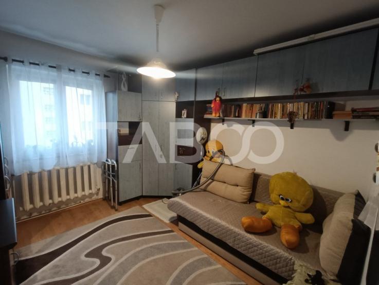 Apartament 3 camere 64mp utili mobilat utilat balcon Cetate Alba Iulia