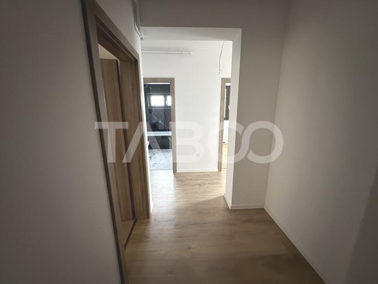 Apartament la cheie decomandat 4 camere 2 bai 87 mp balcon si parcare