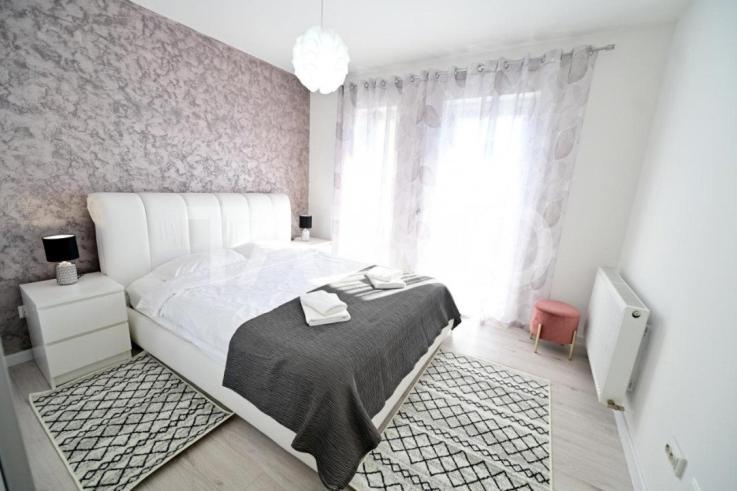 Apartament modern de inchiriat cu 2 camere si parcare City Residence