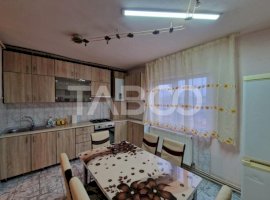 Apartament 3 camere de inchiriat 2 balcoane lift Terezian Sibiu