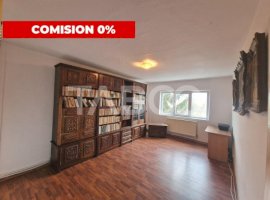 Apartament la intrare in Petrosani cu 2 camere decomandate si balcon 