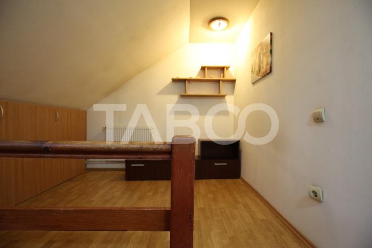 Apartament 3 camere la mansarda zona Tiglari