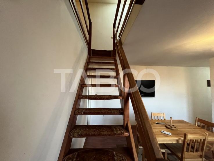 Apartament 3 camere la mansarda zona Tiglari