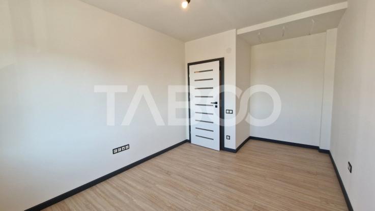 Apartament 2 camere de vanzare etajul 1 cu 2 parcari Doamna Stanca