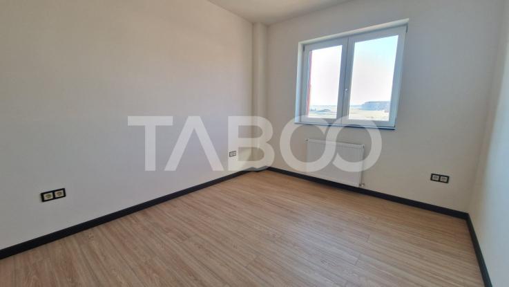 Apartament 2 camere de vanzare etajul 1 cu 2 parcari Doamna Stanca