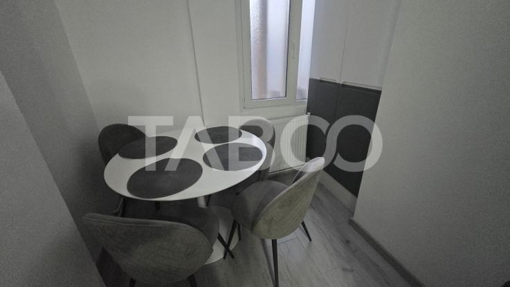 Apartament 2 camere de vanzare decomandat 50 mp zona Strand Sibiu