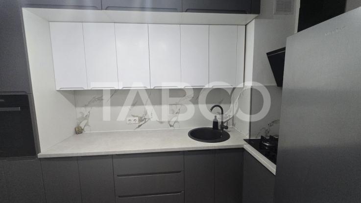 Apartament 2 camere de vanzare decomandat 50 mp zona Strand Sibiu