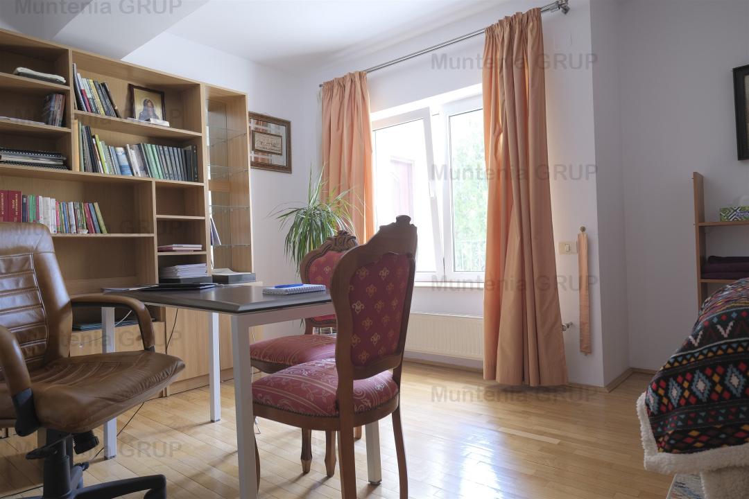 BANEASA - Dobrogeanu Gherea, vila 16 camere plus 1.260 mp. teren