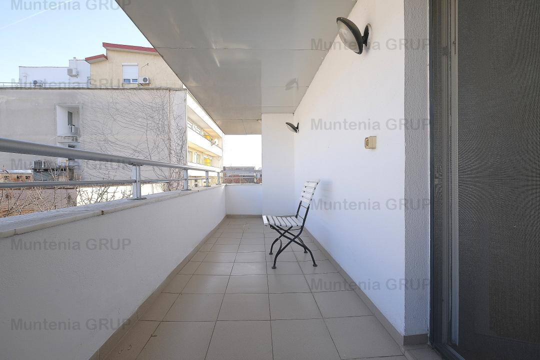 Aviatorilor - Uruguay, super penthouse, 4 camere, etaj 4 in bloc 2002