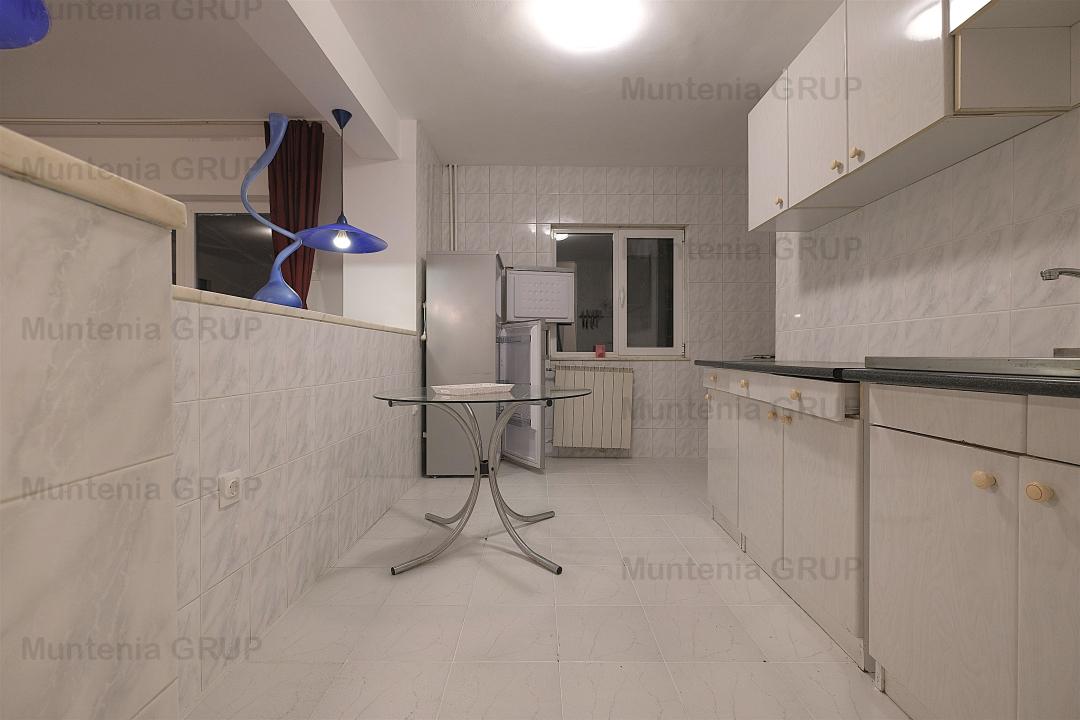 Barbu Vacarescu - Str. Opanez, in bloc 1992 la etajul 1, apartament 3 camere