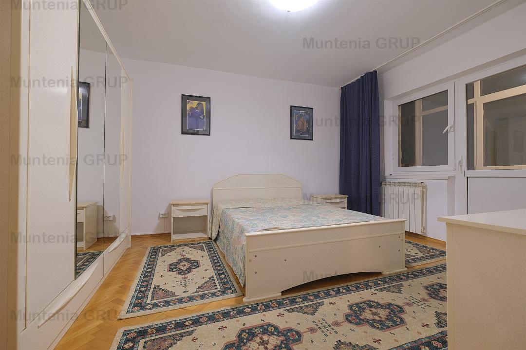 Barbu Vacarescu - Str. Opanez, in bloc 1992 la etajul 1, apartament 3 camere