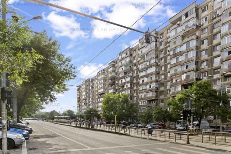 Apartament cu 4 camere în București