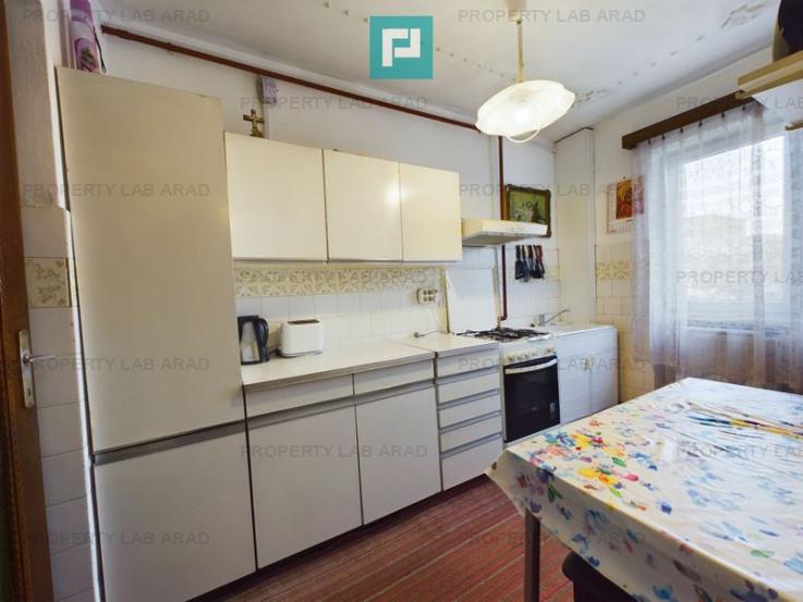 Apartament cu 3 camere în Podgoria