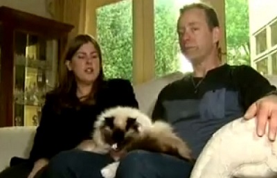 O familie de australieni a vandut o casa cu tot cu pisica