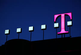 Telekom scoate la vanzare si reinchiriere partiala 24 de proprietati imobiliare