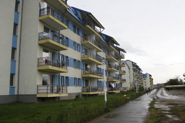 Guvernul a aprobat imprumutul de 175 mil. euro pentru constructia a 7.000 de locuinte cu chirie