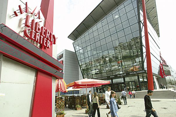 Mallul Liberty Center din Rahova a mai primit o sansa de redresare