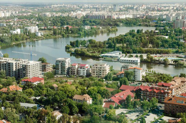 Broker: O treime din piaţa locuinţelor din Bucureşti sunt oferte cu preţ minim de 100.000 euro
