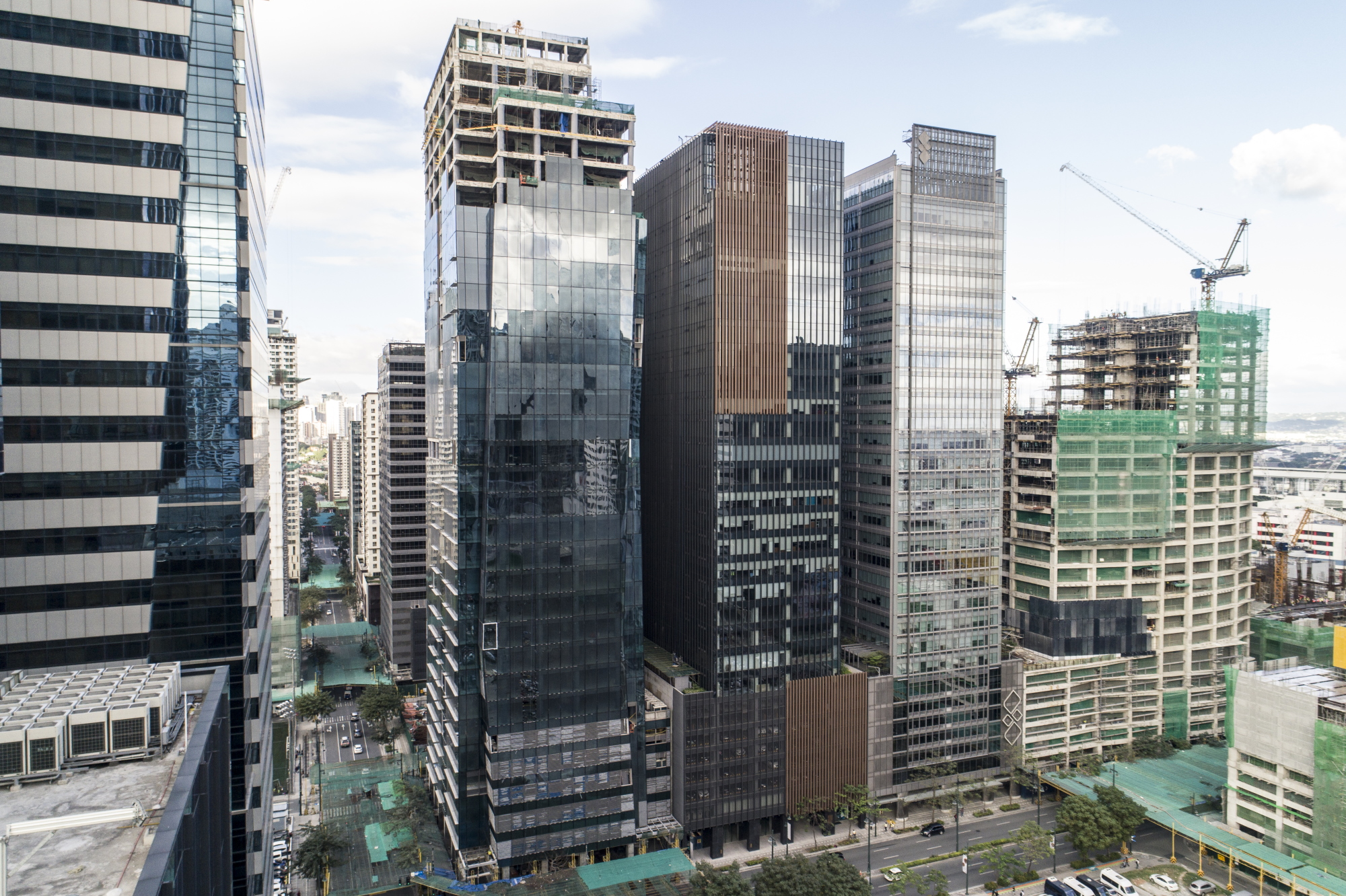 Menarco Tower din Manila, Filipine, a obținut o certificare de 5 stele în baza IMMUNE Building Standard™ – sistem dezvoltat în România